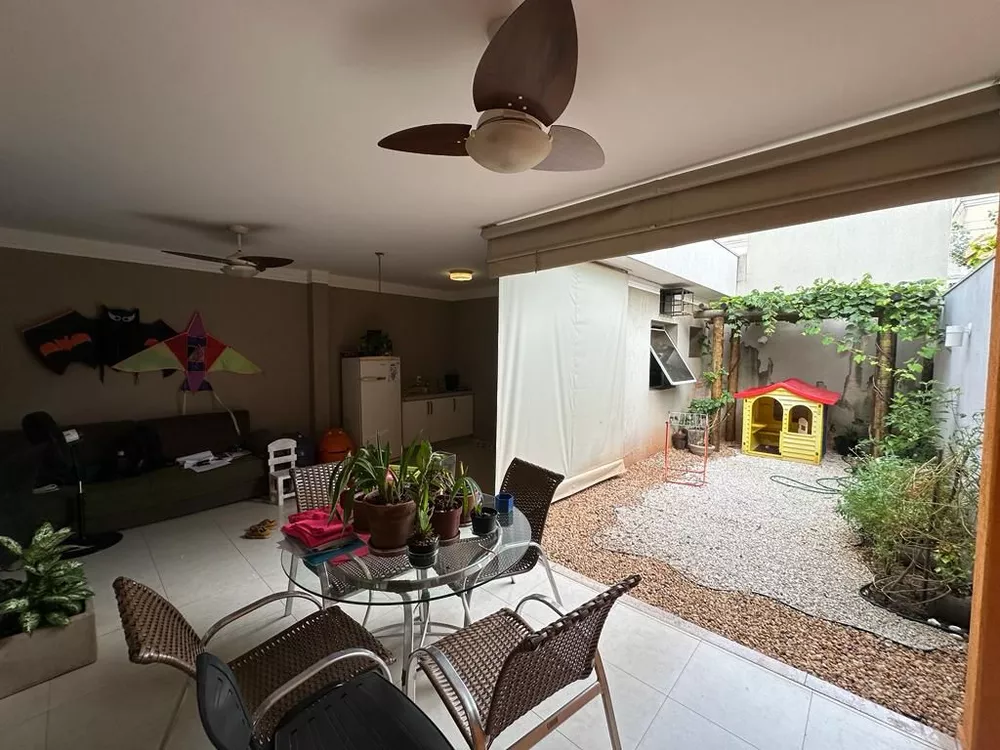 Casa de Condomínio à venda com 3 quartos, 150m² - Foto 1