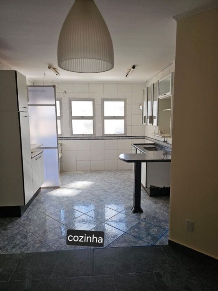 Apartamento à venda e aluguel com 3 quartos, 110m² - Foto 4