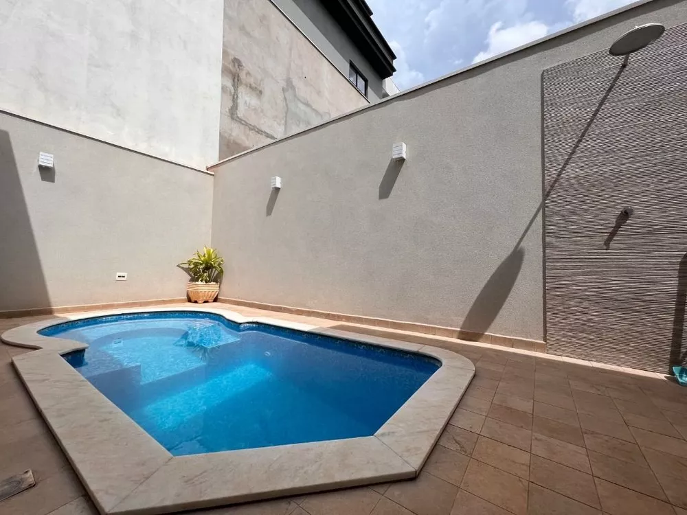 Casa de Condomínio à venda com 3 quartos, 215m² - Foto 2