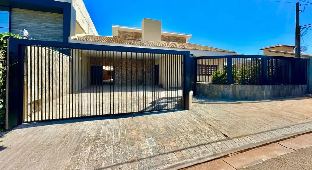 Casa, 5 quartos, 320 m² - Foto 2