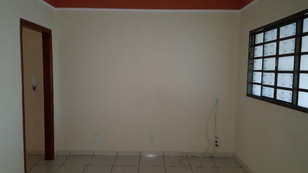 Casa à venda com 3 quartos, 160m² - Foto 1