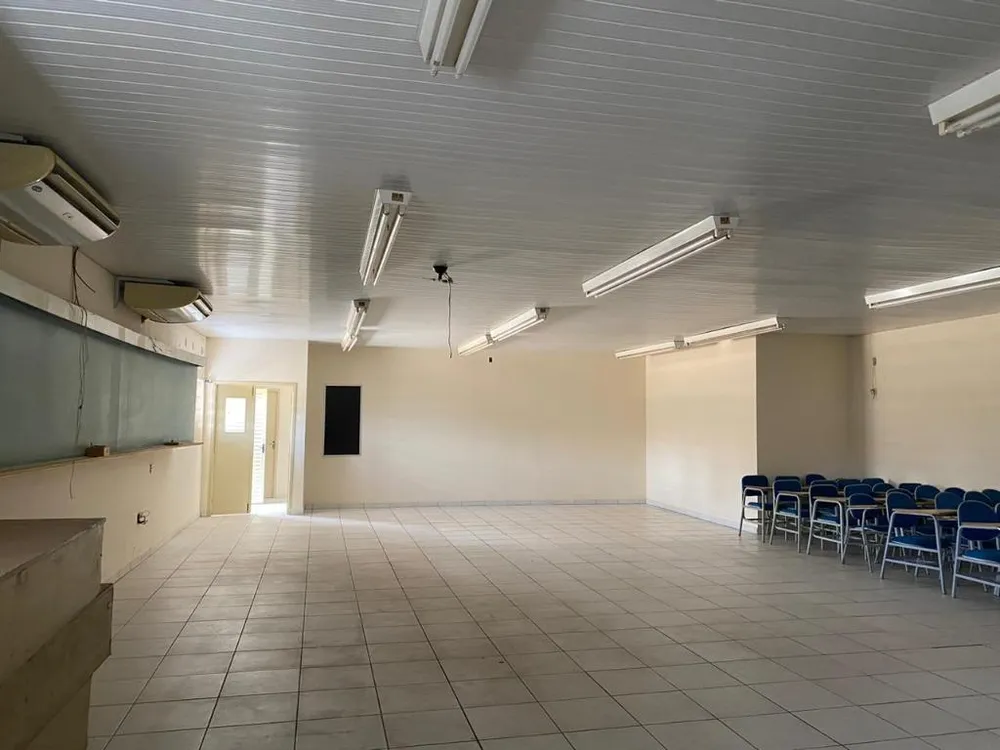 Loja-Salão, 600 m² - Foto 1