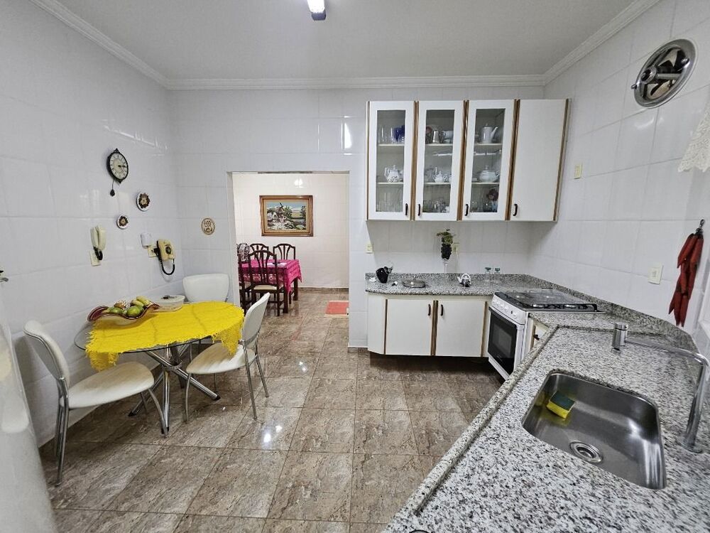 Casa à venda com 3 quartos, 161m² - Foto 4