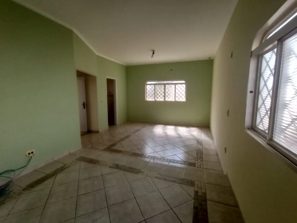 Casa, 3 quartos, 210 m² - Foto 2