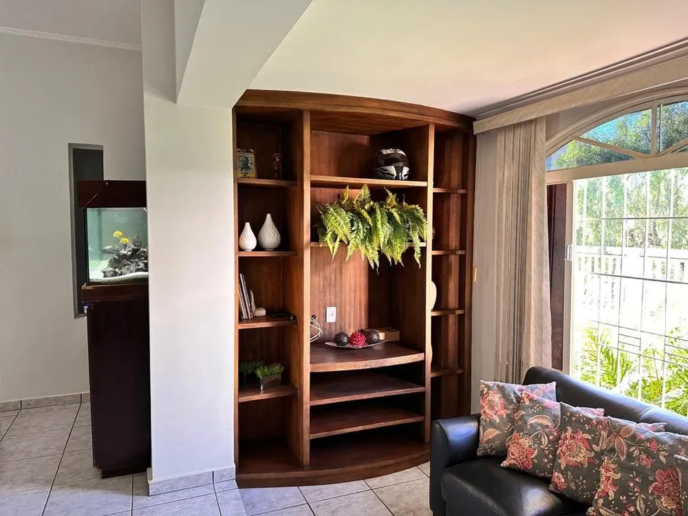 Casa, 3 quartos, 254 m² - Foto 2