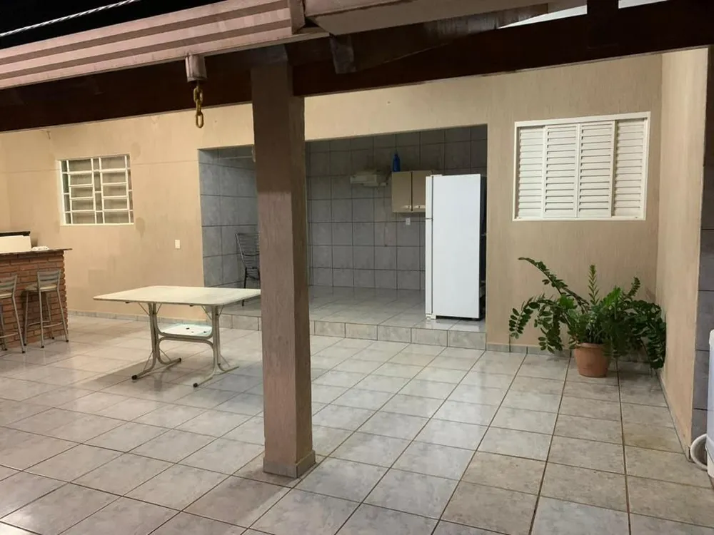 Casa, 3 quartos, 254 m² - Foto 2