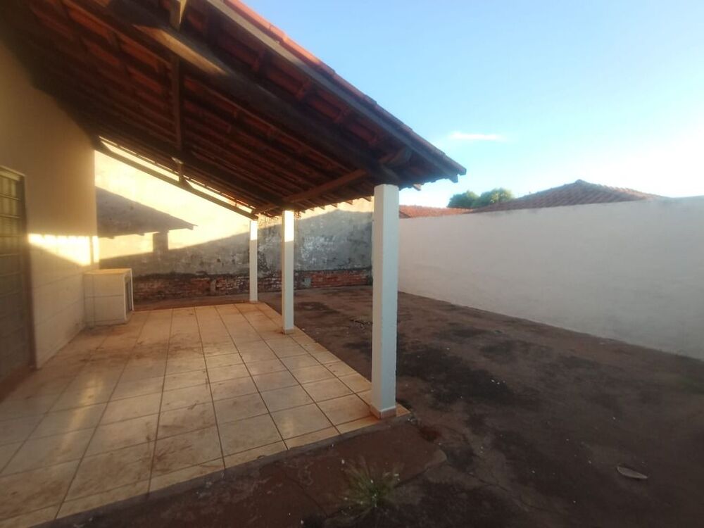 Casa à venda com 2 quartos, 50m² - Foto 8