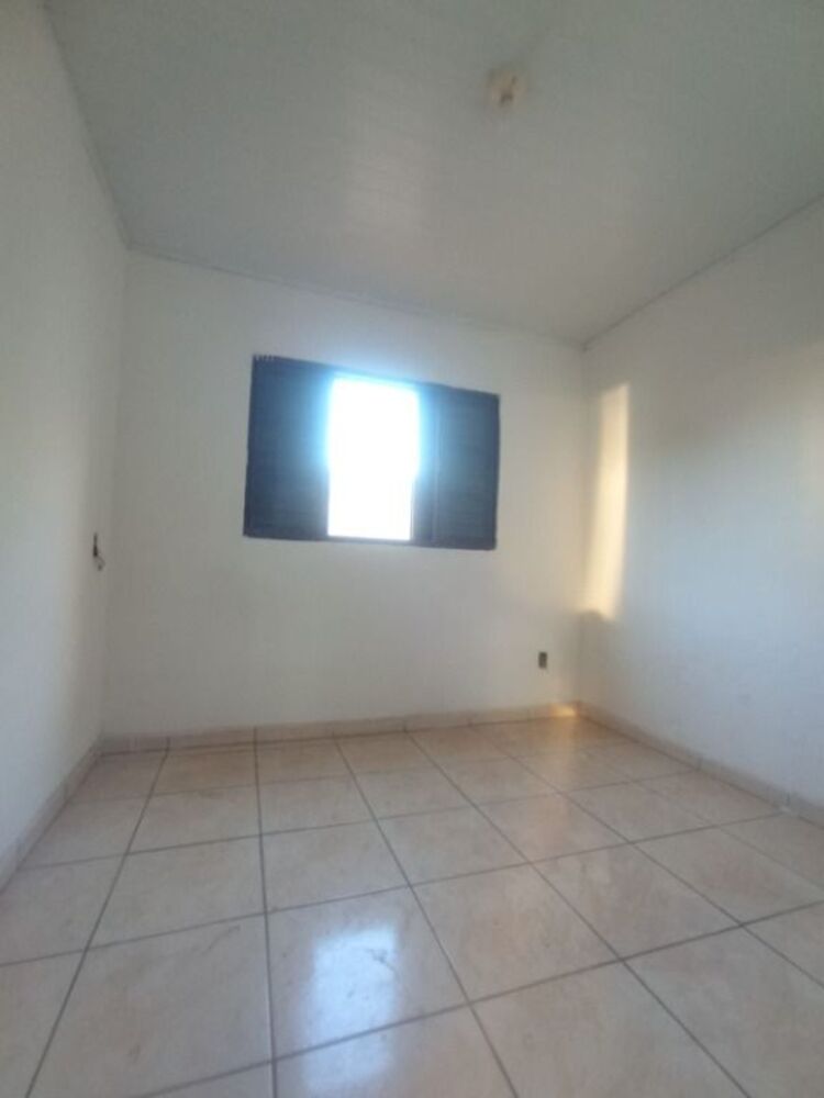 Casa à venda com 2 quartos, 50m² - Foto 3