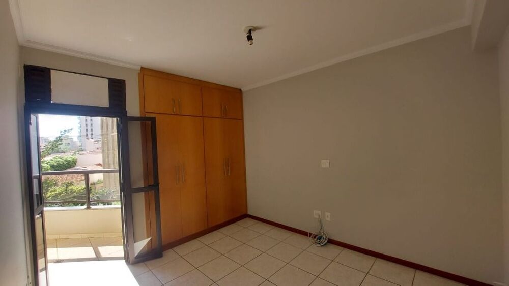 Apartamento à venda com 3 quartos, 120m² - Foto 8
