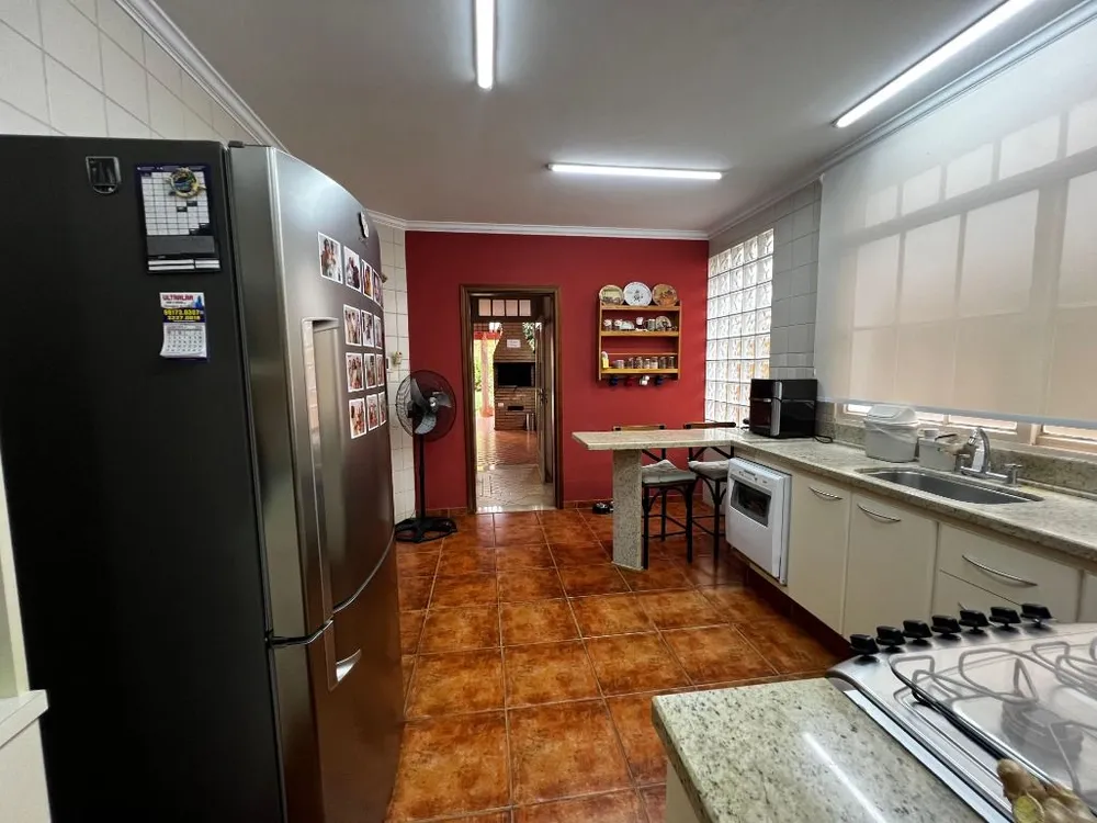 Casa, 4 quartos, 390 m² - Foto 1