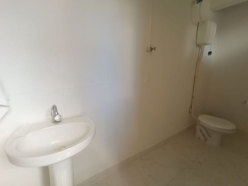 Casa à venda com 4 quartos, 390m² - Foto 4