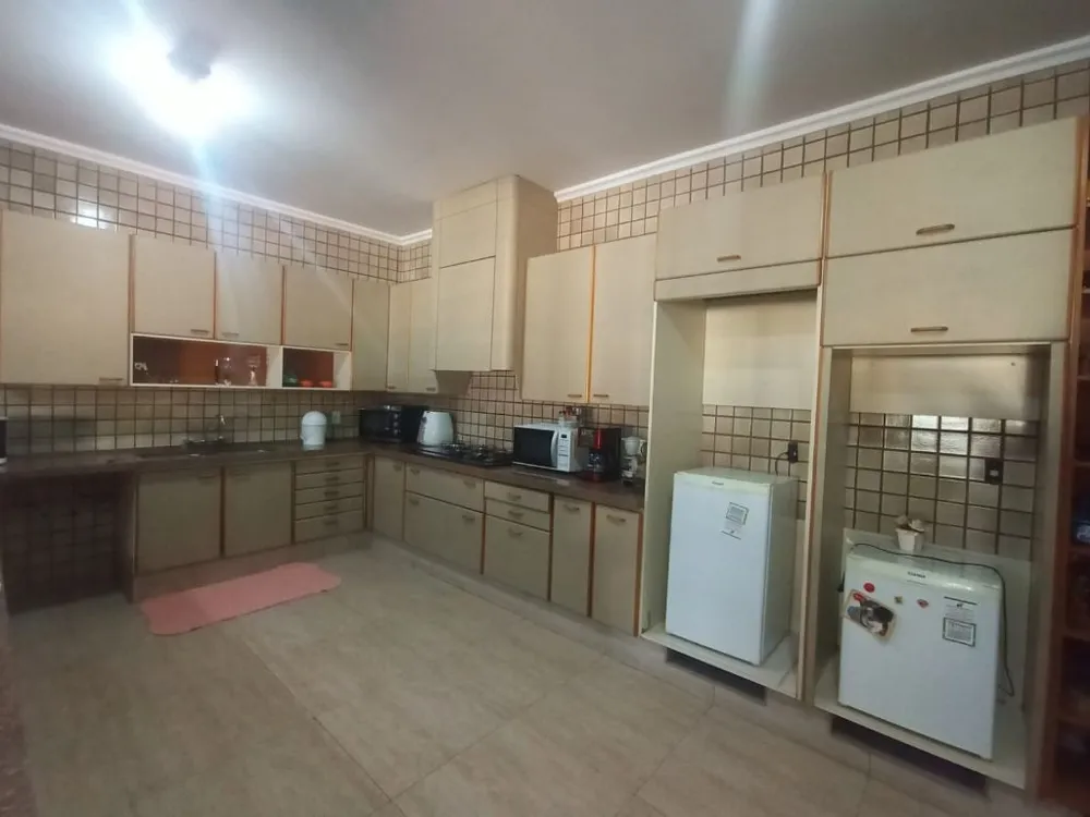 Casa, 4 quartos, 392 m² - Foto 3