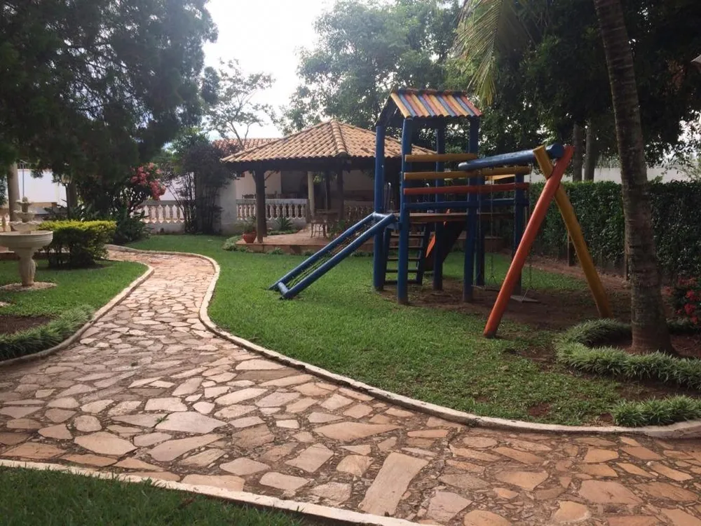 Chácara, 4 quartos, 1400 m² - Foto 2