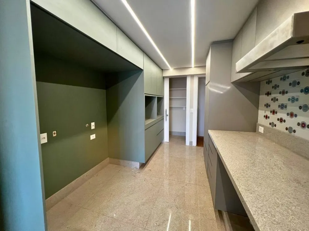 Apartamento, 3 quartos, 256 m² - Foto 1