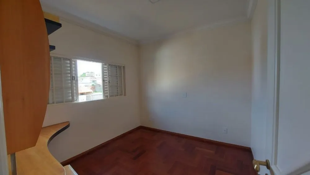 Casa, 3 quartos, 400 m² - Foto 2