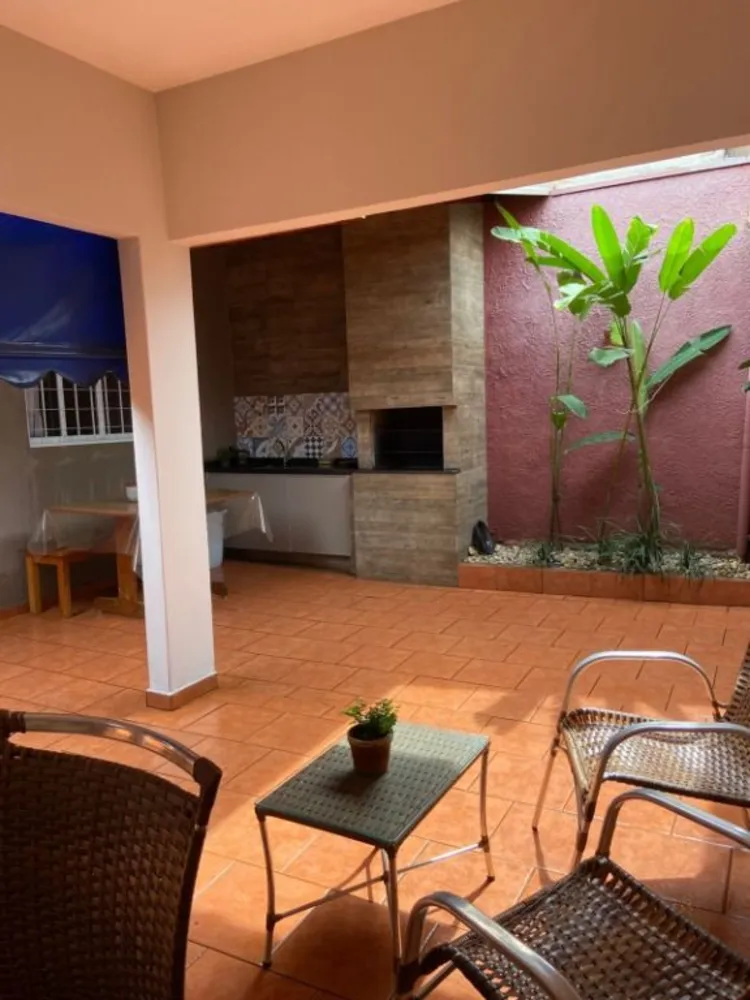 Casa, 3 quartos, 195 m² - Foto 1