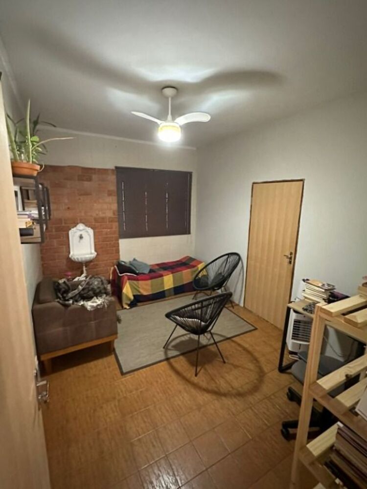 Casa à venda com 2 quartos, 120m² - Foto 2