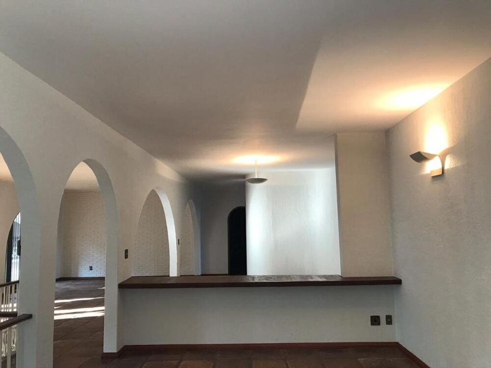 Casa à venda e aluguel com 4 quartos, 500m² - Foto 3