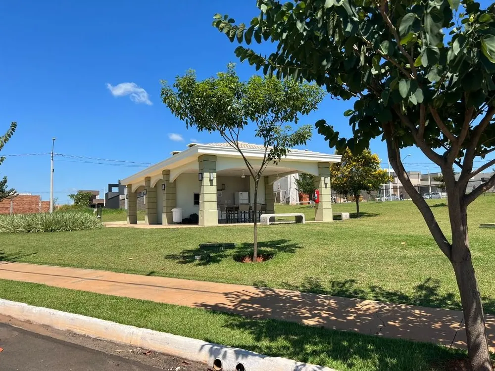 Loteamento e Condomínio, 253 m² - Foto 1