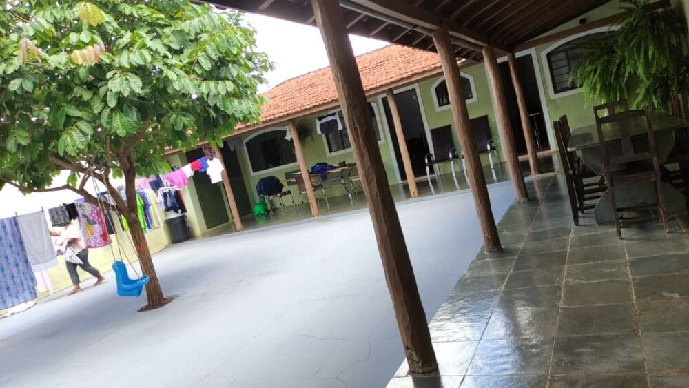 Casa à venda com 3 quartos, 260m² - Foto 1