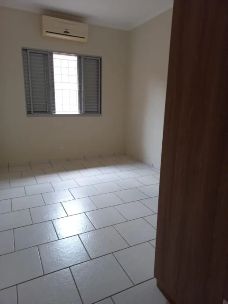 Casa, 3 quartos, 220 m² - Foto 3