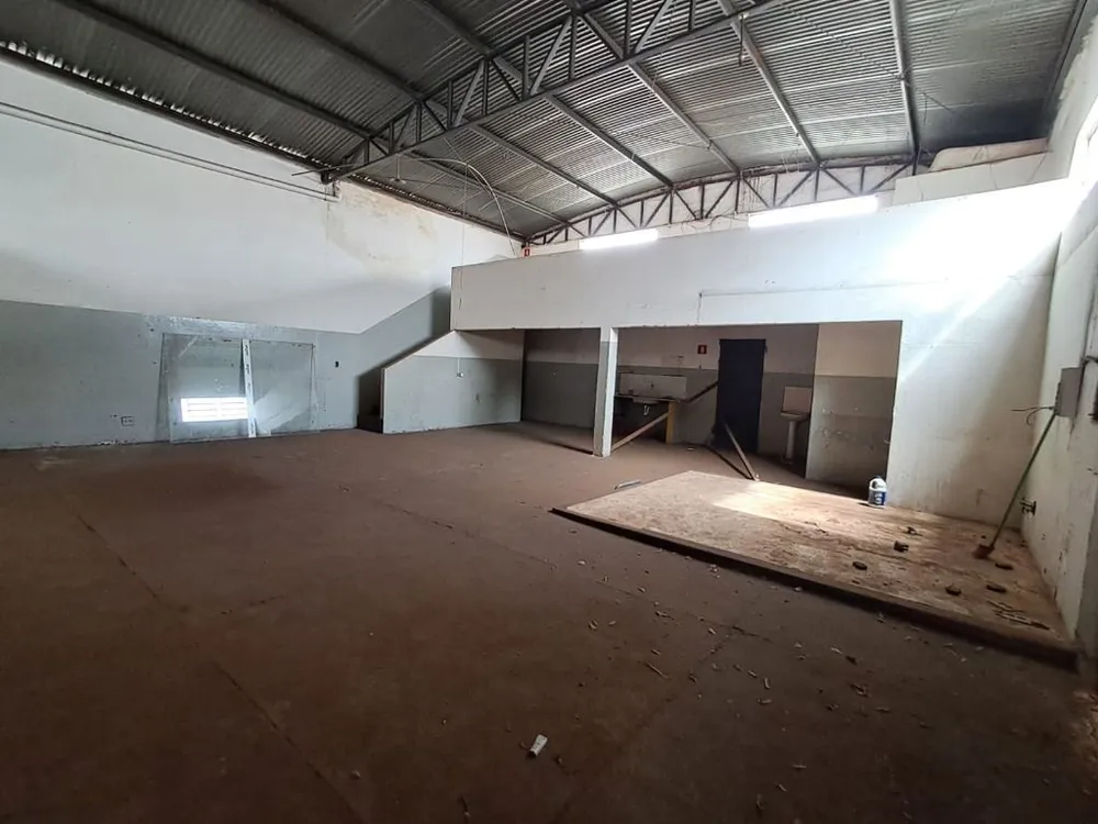 Loja-Salão, 300 m² - Foto 1