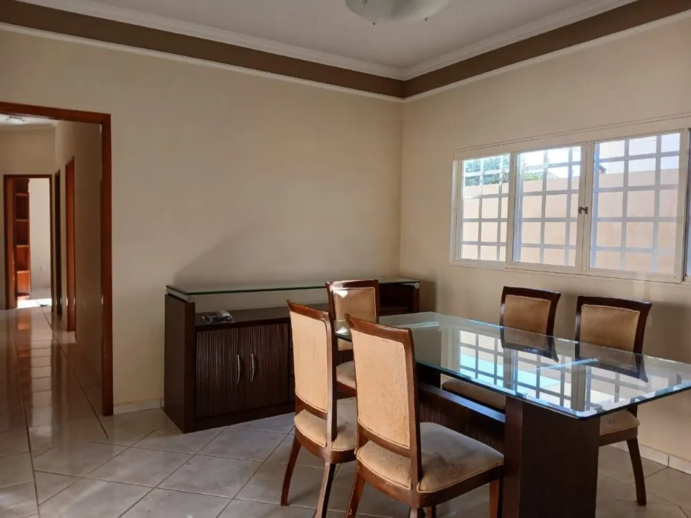 Casa, 3 quartos, 300 m² - Foto 2