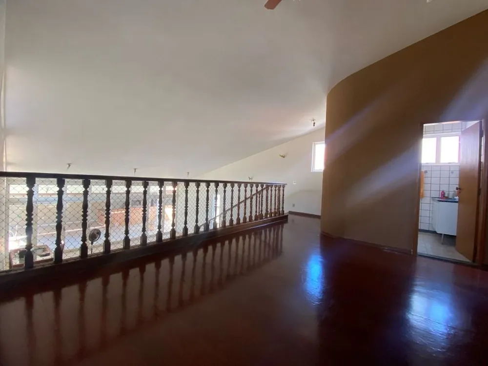 Casa, 3 quartos, 320 m² - Foto 1