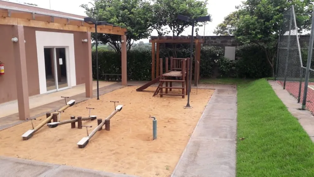 Loteamento e Condomínio, 235 m² - Foto 1