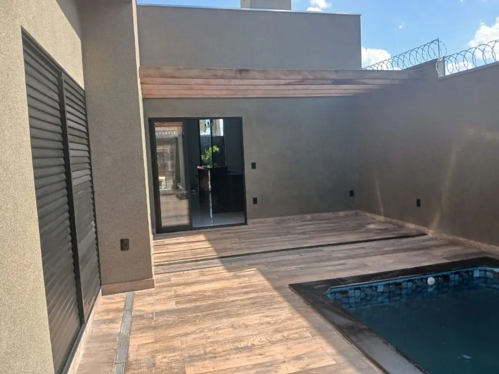 Casa, 3 quartos, 136 m² - Foto 2