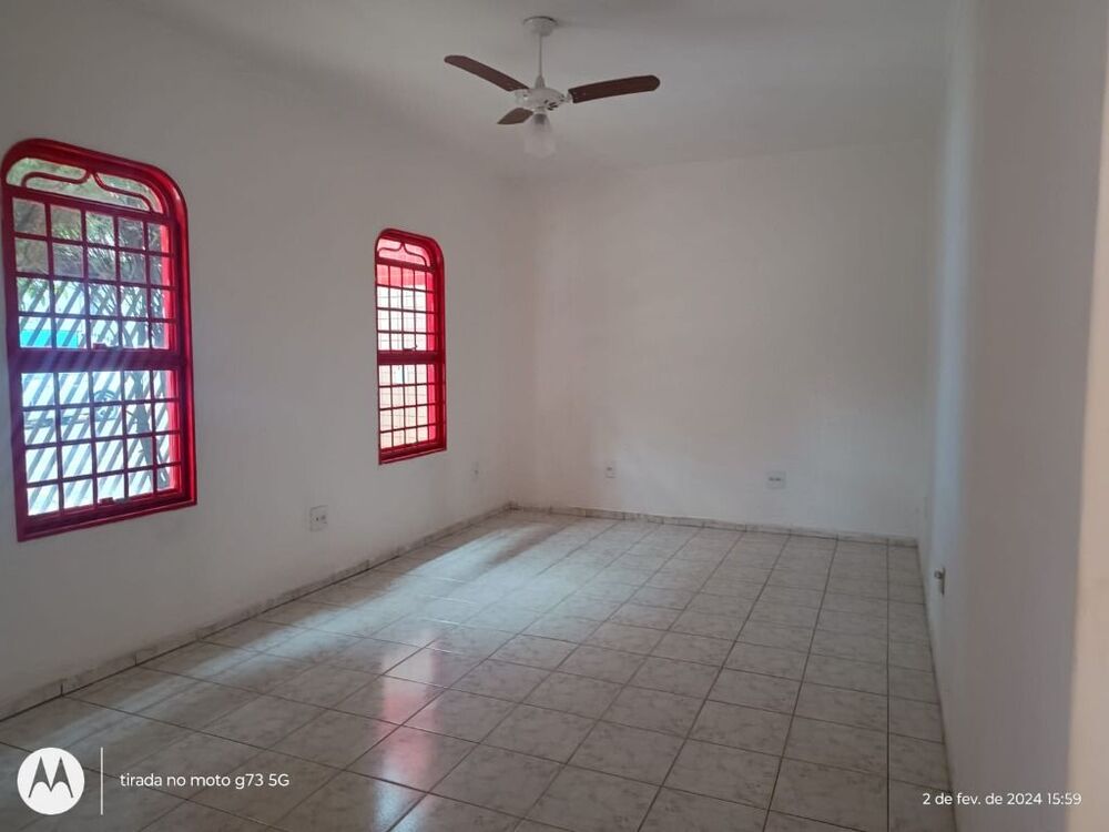 Casa para alugar com 3 quartos, 150m² - Foto 4