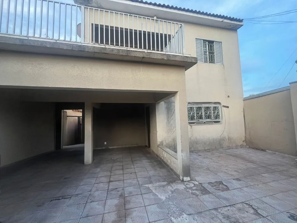 Sobrado, 5 quartos, 225 m² - Foto 2