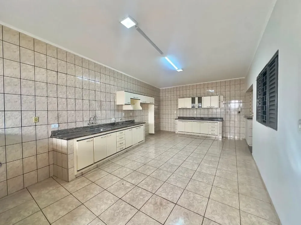 Casa, 3 quartos, 200 m² - Foto 4
