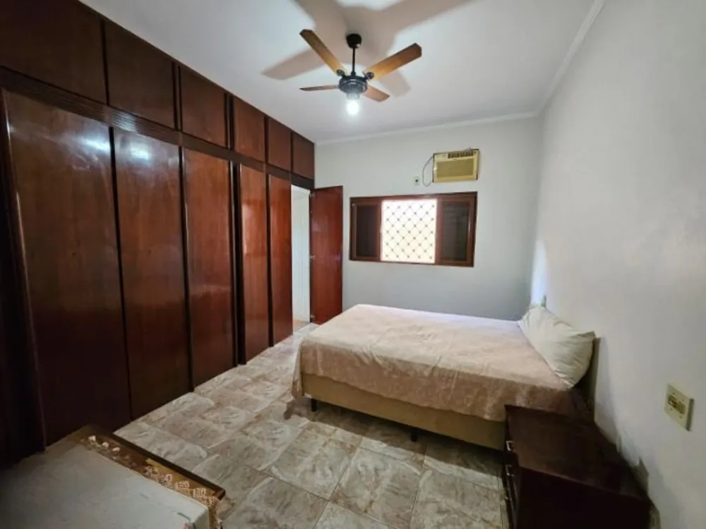 Casa, 3 quartos, 267 m² - Foto 4