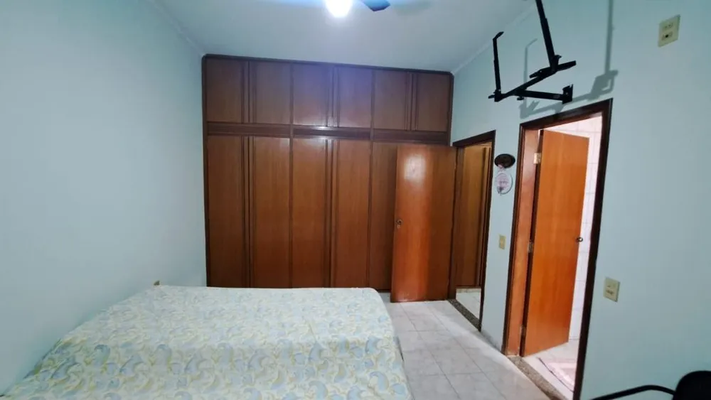 Casa, 3 quartos, 262 m² - Foto 2