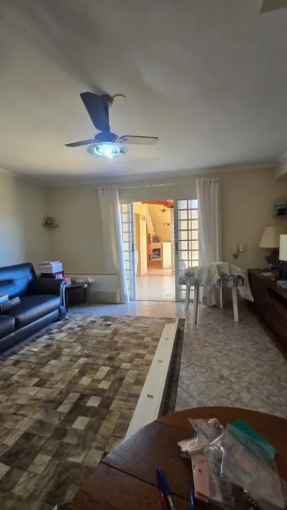 Casa, 4 quartos, 224 m² - Foto 2