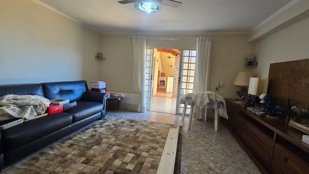 Casa, 4 quartos, 224 m² - Foto 1