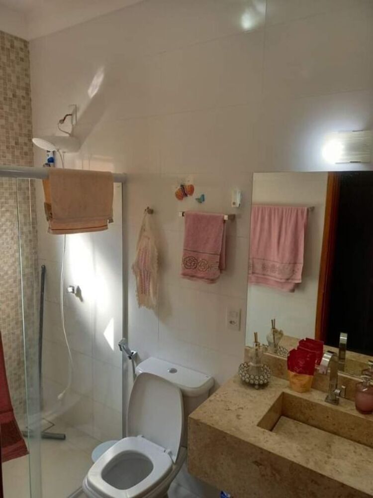 Casa à venda com 2 quartos, 220m² - Foto 4