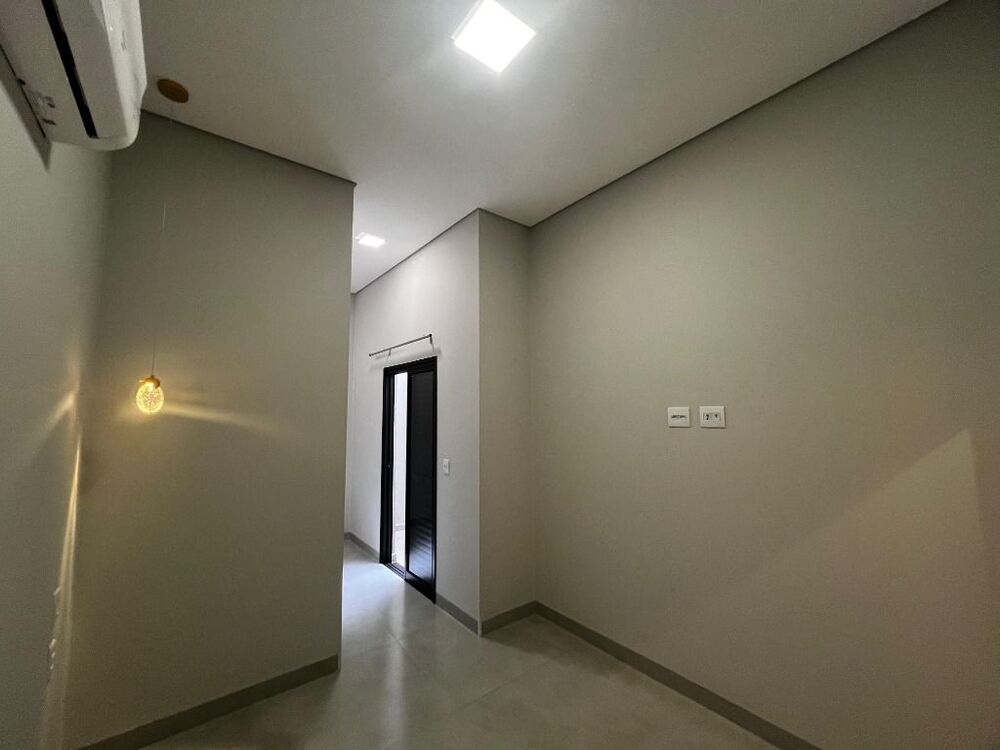 Casa de Condomínio à venda com 3 quartos, 205m² - Foto 1
