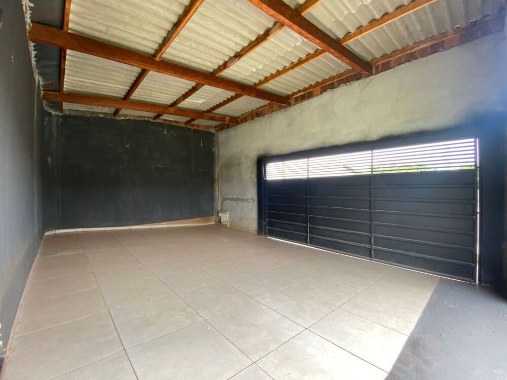 Casa à venda com 2 quartos, 150m² - Foto 3