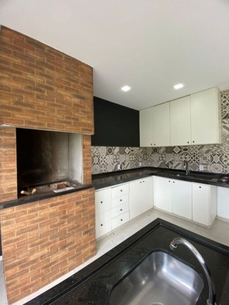 Casa à venda com 2 quartos, 150m² - Foto 5