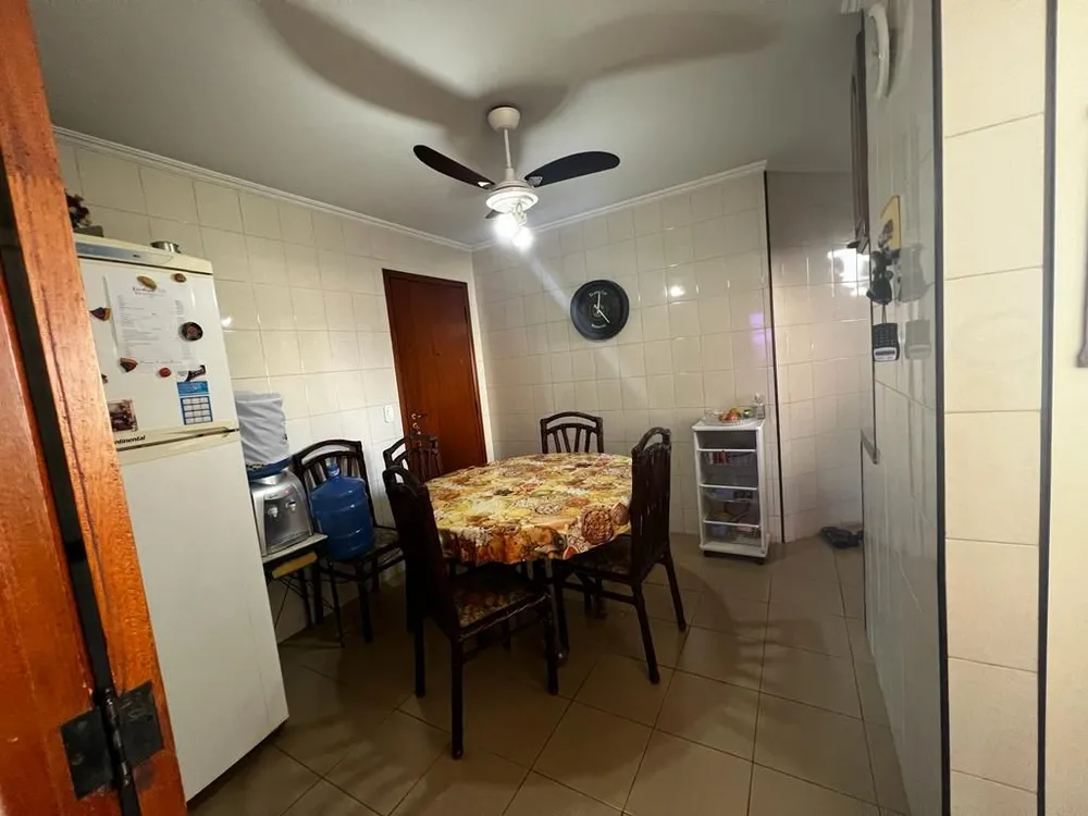 Apartamento, 3 quartos, 140 m² - Foto 1