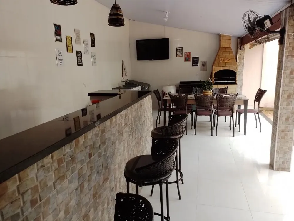 Casa, 3 quartos, 272 m² - Foto 1