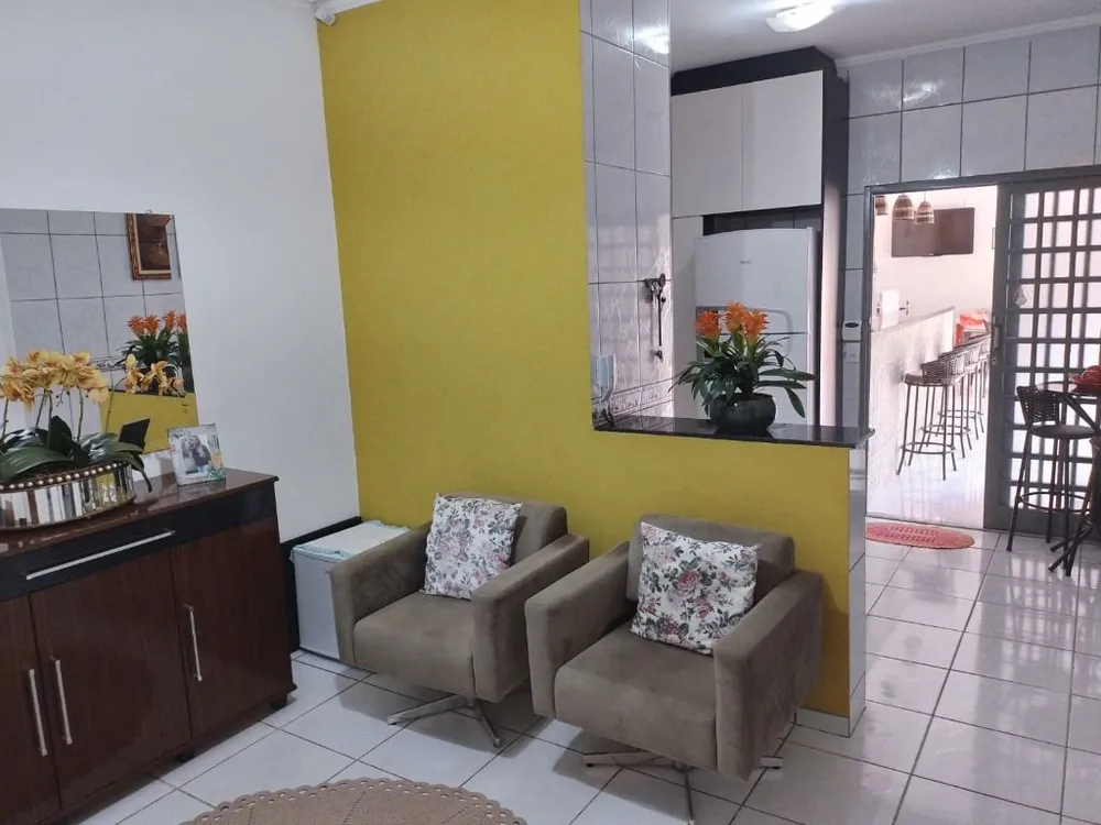 Casa, 3 quartos, 272 m² - Foto 2