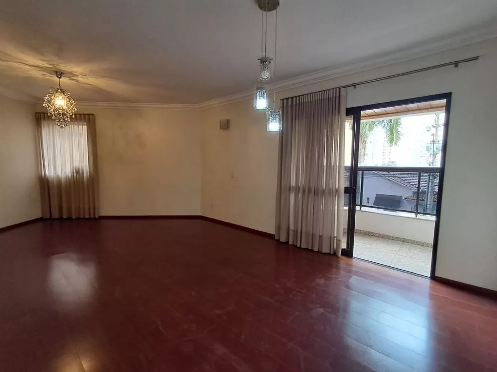 Apartamento à venda com 4 quartos, 157m² - Foto 4