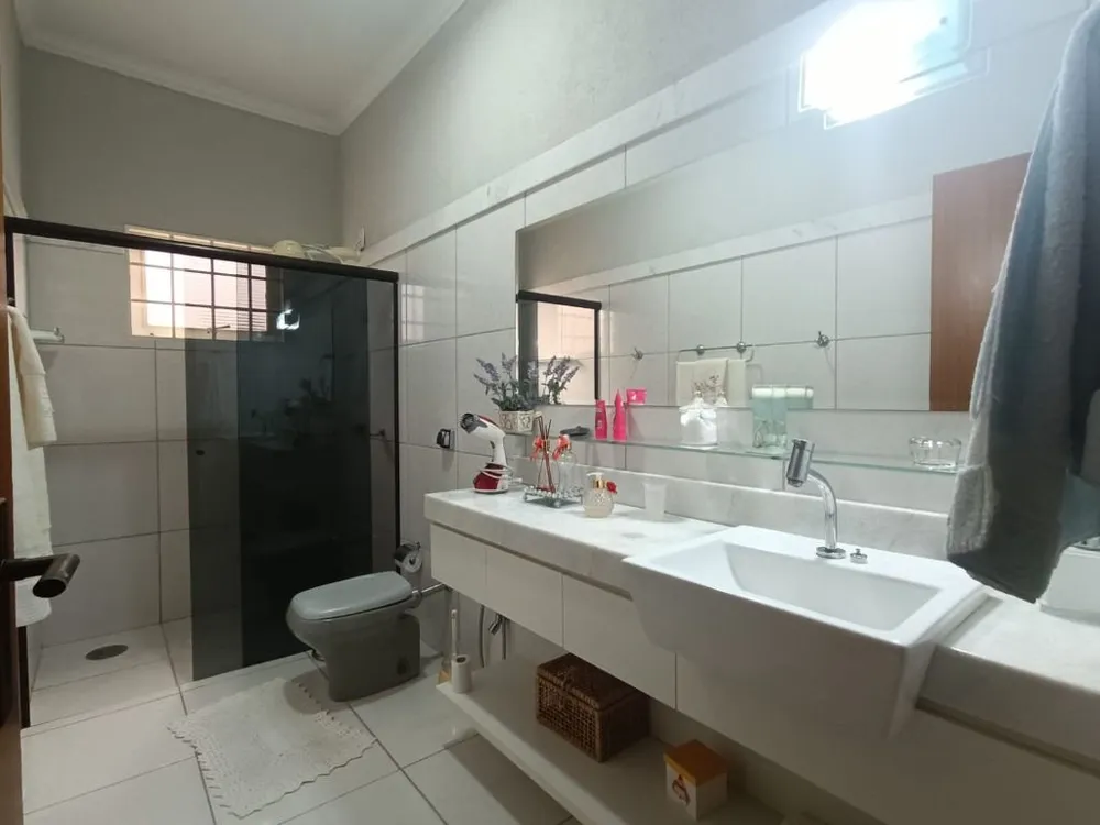 Casa, 3 quartos, 238 m² - Foto 2