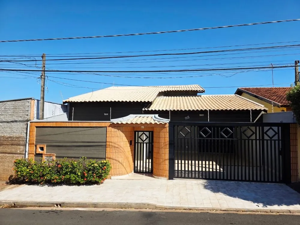 Casa, 4 quartos, 285 m² - Foto 1
