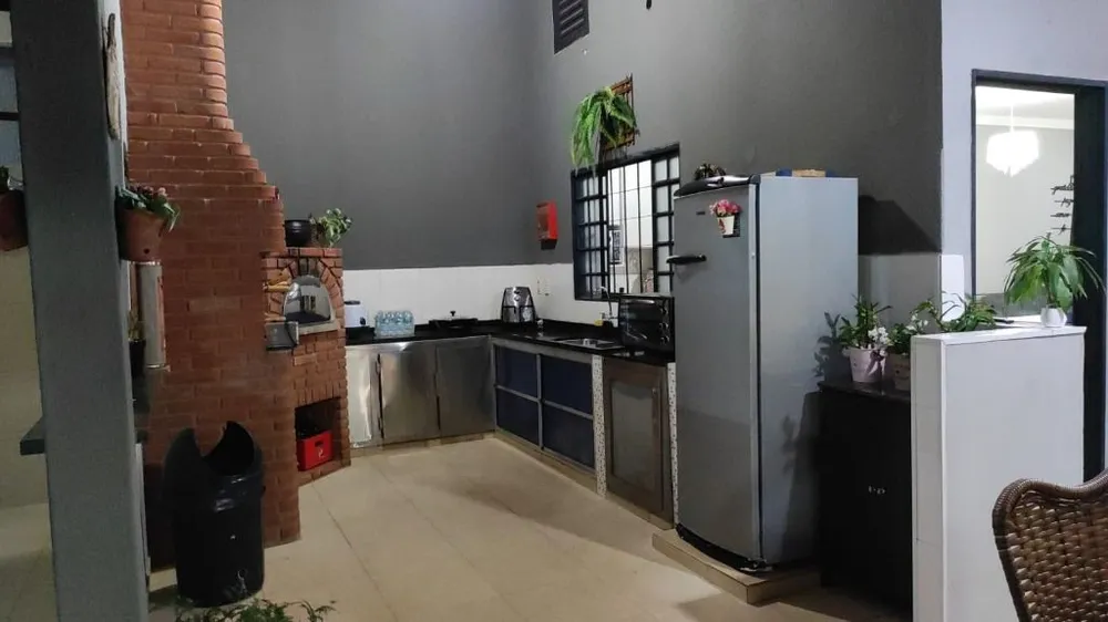 Casa, 2 quartos, 250 m² - Foto 2