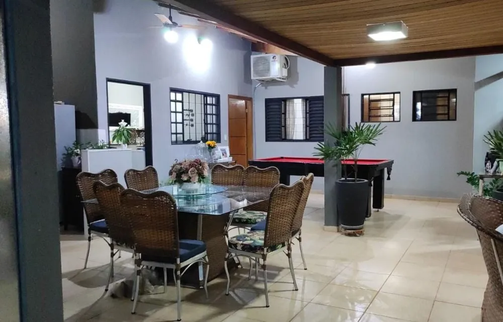 Casa, 2 quartos, 250 m² - Foto 1