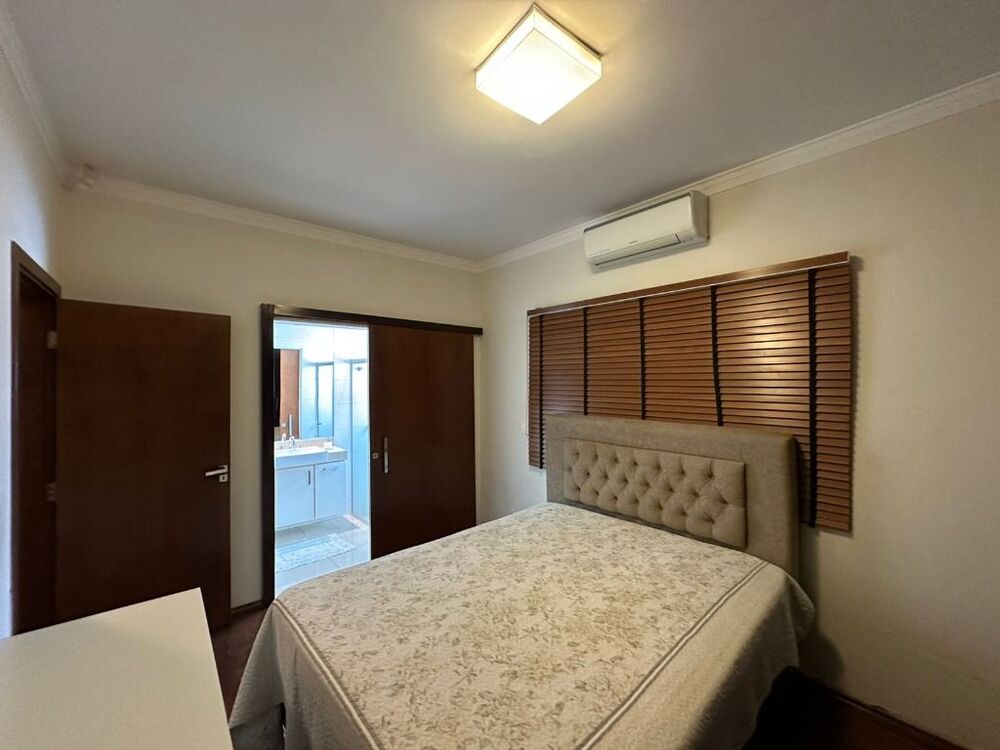 Casa à venda com 3 quartos, 450m² - Foto 9